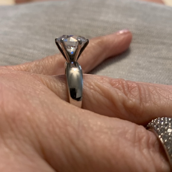 Set of Two Vintage Bella Luce rings in VGUC - Picture 3 of 6